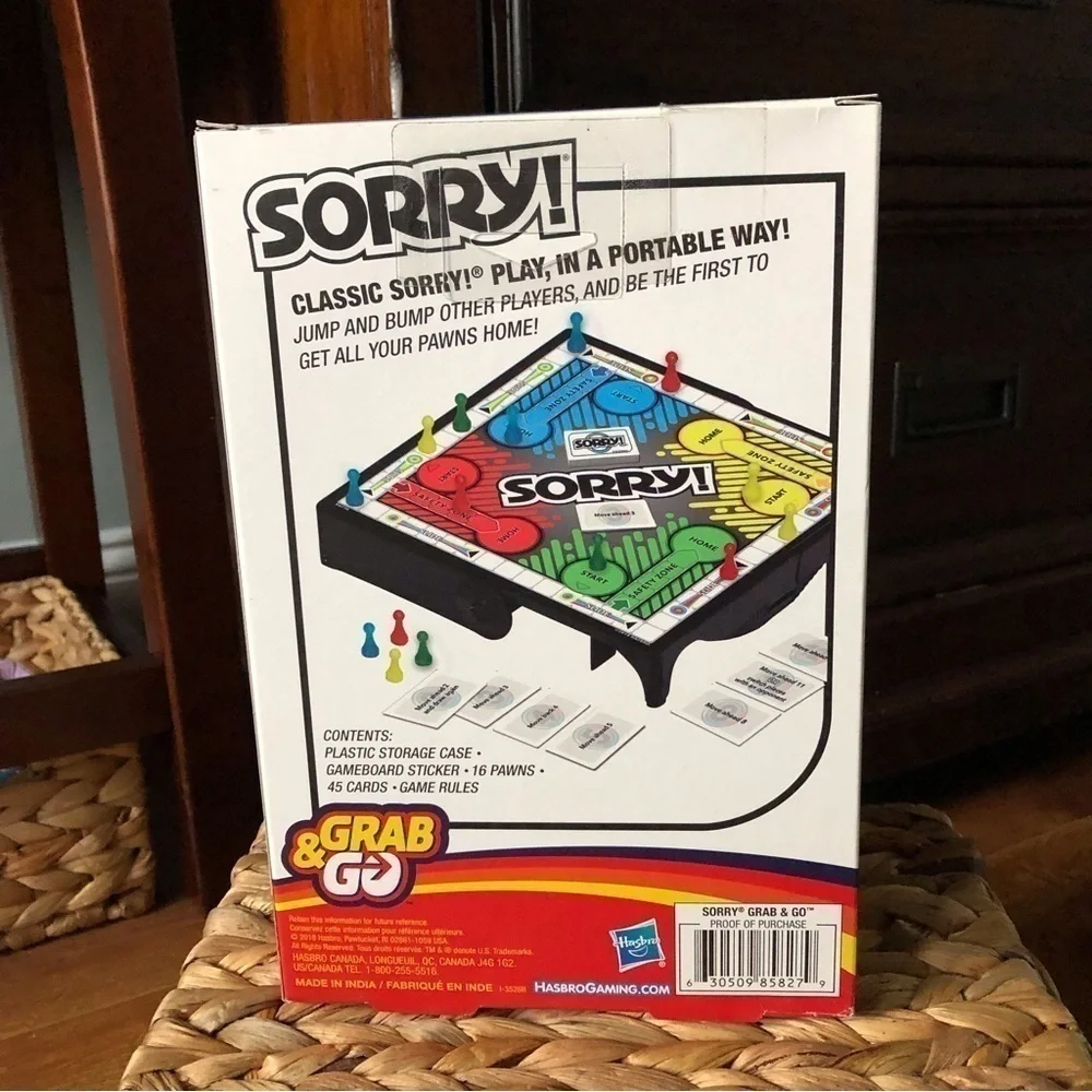 Hasbro Grab & Go Sorry Travel Game